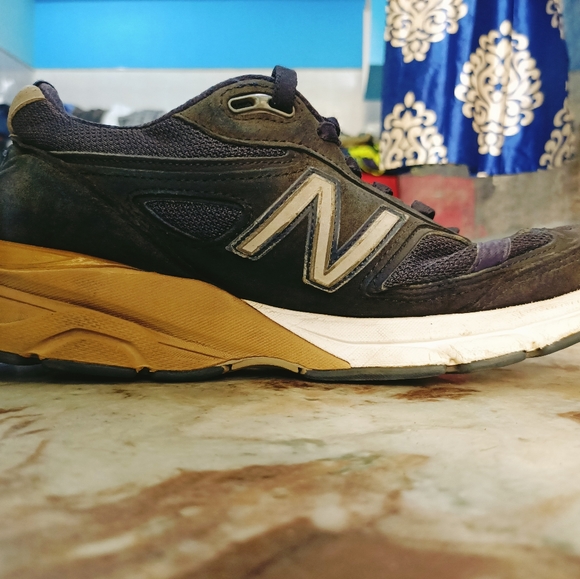 NEW BALANCE 900v4 sneakers - Picture 2 of 15